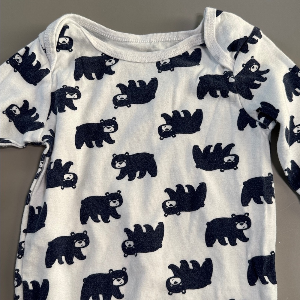 ๐3/$15 Plaid Button Up Shirt and Bear Print Onesie Set - Picture 6 of 8